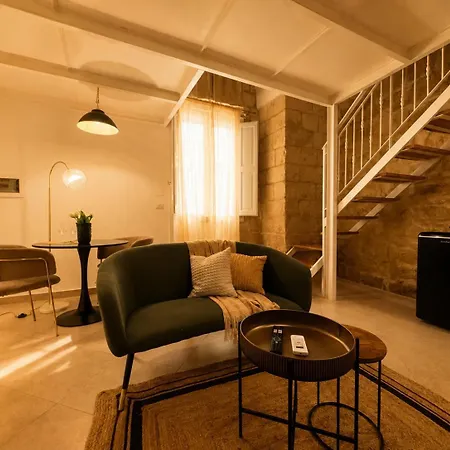 Apartment Corte Barliera - Terrace In The Old Town *